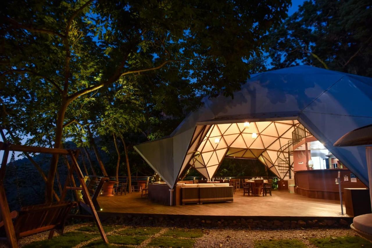 Trekker Glamping Hotel มินกา ภายนอก รูปภาพ